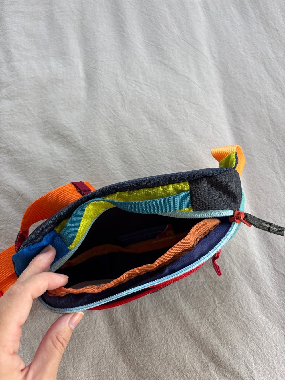 Cotopaxi Kapai 1.5L Del Día Hip Pack - Picture 3 of 4